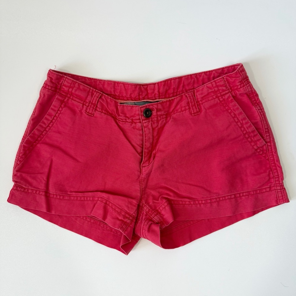 Women’s The North Face Linen Blend Short Shorts Red 2.5” Inseam Size 4